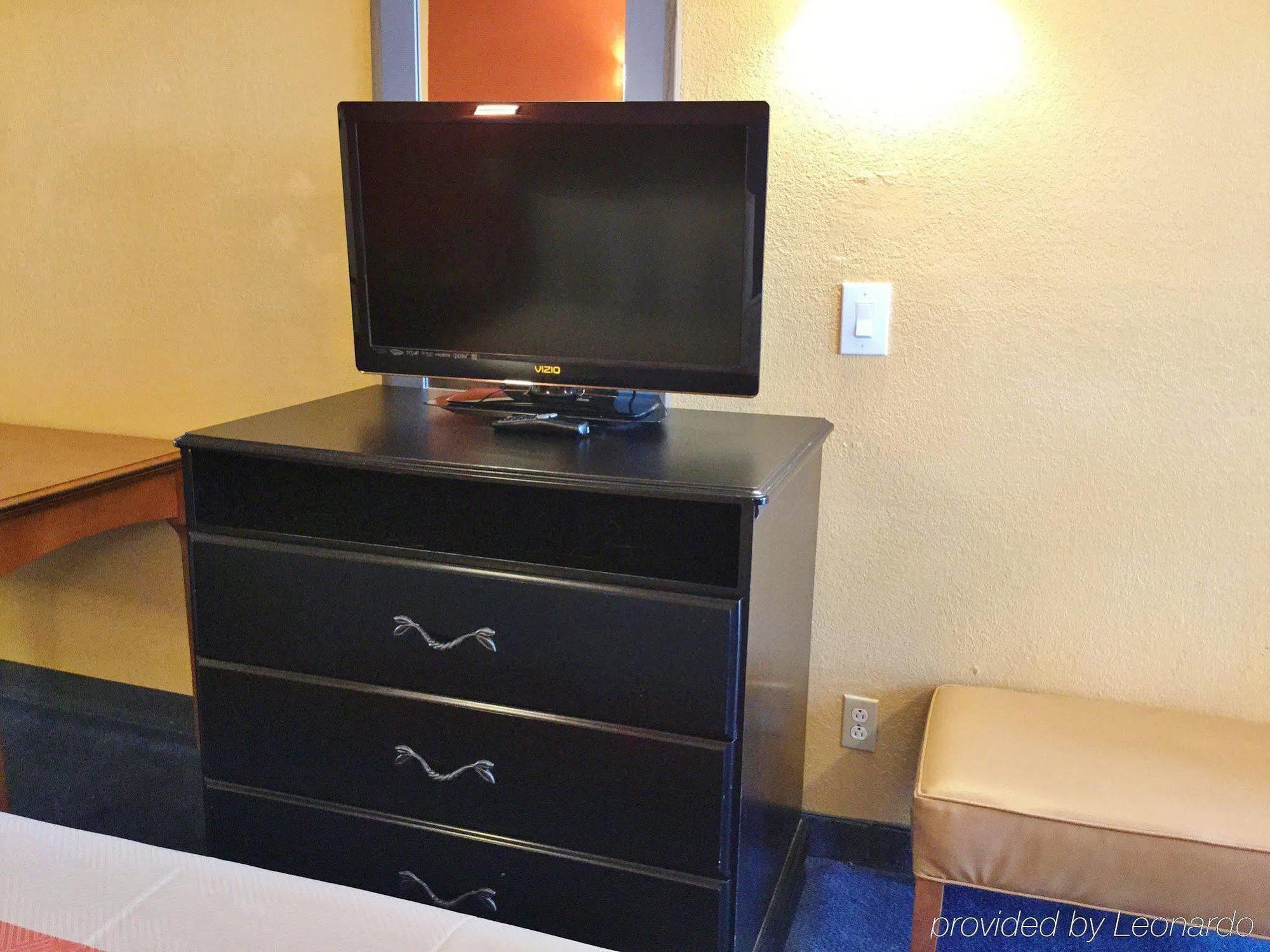 Motel Americas Value And Little Rock